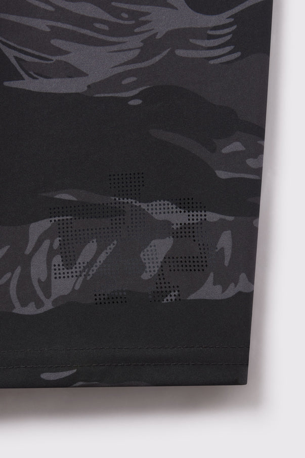 Ultra Short - Image 9